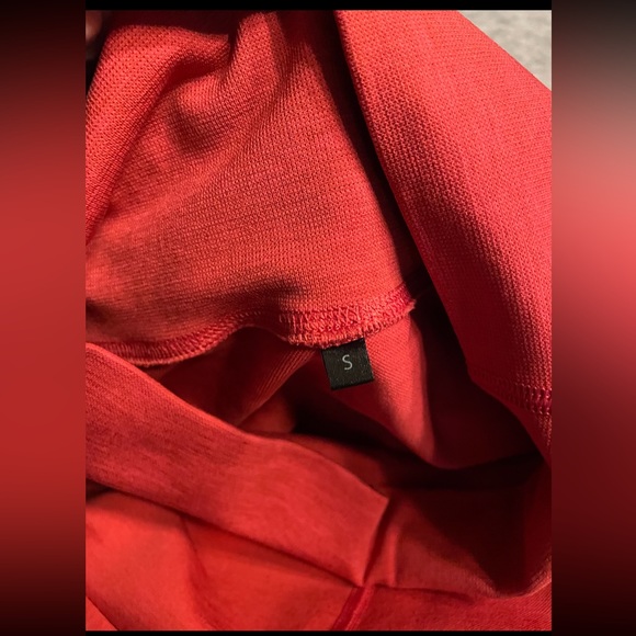 Alphalete R6 Revivals Coral Red - Picture 7 of 7